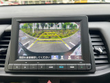 バックでの駐車が苦手な方や運転にあまり自信のない方でも後方の視界をしっかりサポート。安心して車庫入れが出来るバックカメラを装備しています!