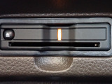 ■【ETC車載器】が装備されています。セットアップをしてお渡しとなり、ETCカードを差し込むだけで高速道路の利用が可能です。