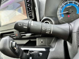 雨の量に応じてワイパーの作動間隔を調整できます♪