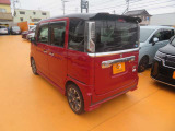 左後ろからの画像です!日々お買い得車両続々入庫しております!