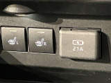 【シートヒーター(運転席・助手席)】寒さが厳しい朝も身体を直接温めることができ、快適に運転できます♪