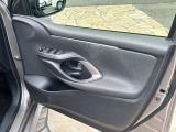 洗練されたデザインの運転席回りはドライビングの愉しさを予感させてくれます♪