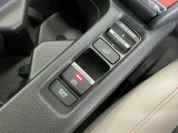 パーキングブレーキはスマートな電子制御式と合わせて渋滞時等にブレーキペダルから足を離しても停車状態を保持してくれるオートブレーキホールド機能で運転が楽になります。スタートはアクセルペダルを踏むだけ