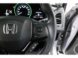 Hondaセンシングの機能のひとつ、アダプティブクルーズコントロール付!アクセルから足を離しても設定したスピードと前車との車間を保ち走行してくれます!車線維持もアシスト☆高速道路で疲労軽減ですね☆
