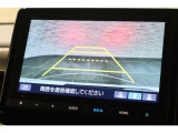 バックカメラが装備されており、後方の安全確認はもちろんのこと狭い場所での駐車や雨の日・夜間など視界の悪いコンディションでのストレスの軽減にもなります!