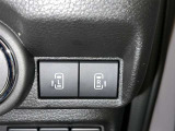 両側スライドドアで狭い所でも乗り降り楽々です!