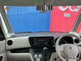 フロントガラスが広く視界が広々としているので、運転がとてもし易いです!