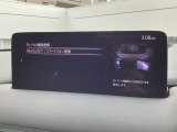 スマートフォンの機能やアプリをクルマ側のユニットで表示、操作することのできるCarPlay/AndroidAutoに対応しています。