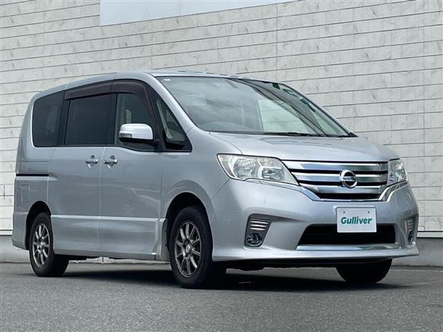 セレナ 2.0 ハイウェイスター Vセレクション 4WD 4WD 修復歴無し