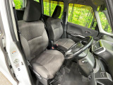ドライバーによって運転しやすいポジションは異なり、あの車はどうなのか不安なこともありますよね。気になるお車は店頭で乗り込んでご確認いただけます♪