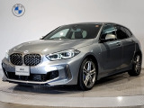 BMW M135 ストレージパッケージ ブラックレザーシート シートヒーター 電動トランク リアプライバシーガラス バックカメラ 純正ナビ アクティブクルーズコントロール 衝突軽減ブレーキ