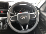 運転中も見やすいメーター。