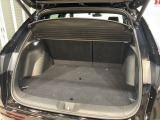 広々としたカーゴスペース。週末のお買い物や長期旅行のたくさんの荷物も積載できます。