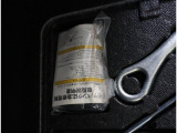 もちろんパンク修理剤&車載工具完備☆万が一のトラブルに備えて使い方もご説明いたします♪
