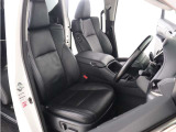 (電動シート)運転席8ウェイパワーシート!シートメモリー機能付き!上級グレードならではの贅沢装備で人気装備となります。