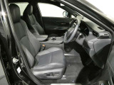 傷みやすい運転席シートも比較的状態良好なお車になります!!是非一度現車確認しに来てください!!