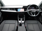 運転に必要な情報をメーター内に集約し、ドライバーの安全で快適な運転に寄与するアウディバーチャルコックピット。
