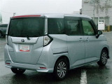 明るく広々、落ち着いた店内では、中古車のご検討・ご購入のほか、携帯電話(au)の購入等、様々なご相談に幅広く応えていきます♪