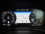 運転にかかわる主要な情報は、12.3インチのデジタル液晶ドライバーディスプレイにわかりやすく表示されます。お好みの表示パターンと背景色へと変更できますので、状況に合わせてお選びください。