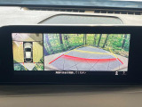 【360&deg;ビューモニター】専用のカメラにより、上から見下ろしたような視点で360度クルマの周囲を確認することができます☆死角部分も確認しやすく、狭い場所での切り返しや駐車もスムーズに行えます。