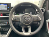 ステアリングスイッチ搭載!手を離さずに手元のスイッチで操作が可能。運転中、視線をそらさなくても操作ができて安全です!