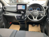 納車から1ヶ月を目安に無料点検を受けていただけます。(最寄りの日産のお店でも可能です)
