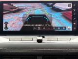 ディスプレイからのカメラ視点を変更することで、状況に合わせて運転席からの死角もカバーできます♪