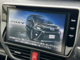 【大画面ナビ】人気の大型10.5インチナビを装備。存在感のある大画面はインパクト大!ナビ利用時のマップ表示は見やすく、テレビやDVDは臨場感がアップ!いつものドライブがグッと楽しくなります♪