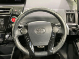 【純正革巻きステアリング】上質な革を使用することで、手にしっかり馴染みとても運転しやすいハンドルです♪