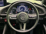 【純正革巻きステアリング】上質な革を使用することで、手にしっかり馴染みとても運転しやすいハンドルです♪