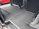シートを倒すと、さらにお荷物を載せられます。