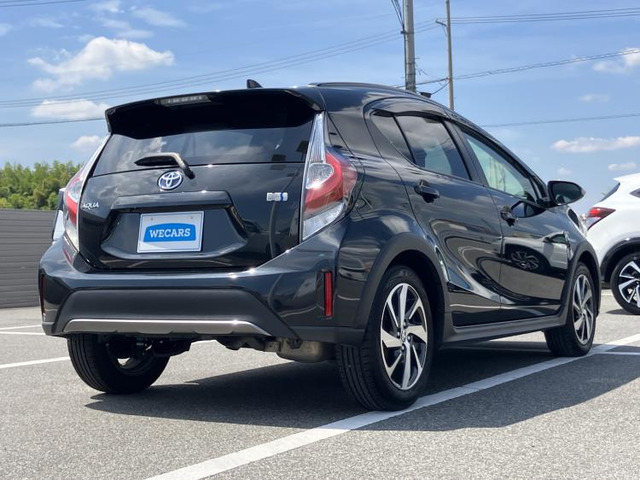 トヨタ アクア 1.5 クロスオーバー の中古車詳細 (27,300km, ブラック