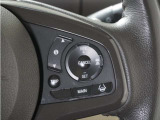 ◆アダプティブクルーズコントロール◆予め設定した車速内でクルマが自動的に加減速。前走車との適切な車間距離を維持しながら追従走行します。【LKAS】車線維持支援システムでステアリング操作を支援。