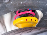 お車を安心してお乗りいただく為には、足回りの定期点検が欠かせません。サービスサポート(有償保証)では無料点検もご提供しており、安心のカーライフをお過ごしいただけるサポート体制が整っています。