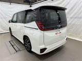 走りにこだわりながら収納力も持ち合わせたお車です。