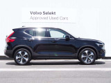 2026年モデル XC40 ULTRA B4AWD オニキスブラック チルトアップ機構付電動パノラマ・ガラス・サンルーフ