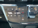 オートエアコンは、温度や風量を自動で調整してくれるため、運転に集中でき、疲労軽減にもつながります。また、車内の温度を一定に保つことで、結露やカビの発生を防ぐ効果もあります。