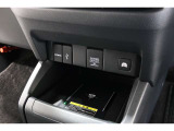 スマートフォンなどの音楽再生が可能なUSB接続ジャック装備車両です♪♪♪