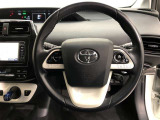 ハンドルは車を運転する上で、ずっと握っている重要なパーツです。手にフィットする物がいいですよね♪