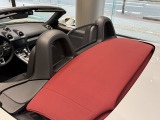 ポルシェセンター 中大阪認定中古車センター/正規ディーラーだからこそ出来る安心、安全、信頼の高品質の車両で御座います。
