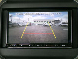 バックモニター付きですので、日常の駐車はもちろん、人や障害物などを映像で確認できるので安心です!(補助装置になりますので、目視でもご確認ください)