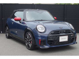 MINI正規販売店のお車は、全てのお車にMINI認定中古車保証書が発行されます。保障約款もございますので保障内容が明確でございます。お客様にご安心してお乗り頂けますよう、全力でお客様をサポート致します。