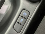 【横滑り防止機能】 車両走行安定補助システム搭載  車が横滑りしそうになった際に、横滑りを防ぐ安全装備が付いています。