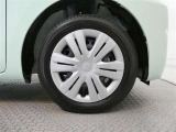 純正デザインのホイールキャップです 車両デザインを損ねることのないデザインです