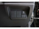 【横滑り防止装置】ドライバーの安全運転をアシストしてくれる装備が充実しています☆ドライバーの不安を安心へと変えてくれますね。