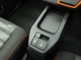 電動パーキングブレーキ&オートブレーキホールド機能つき♪日々の運転が楽になります。