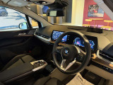 ☆センターパネルを運転席側に僅かに傾けたBMW独特のインパネ☆【駆け抜ける歓び】はここからもスタートしております☆