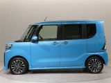 両側パワースライドドア付きだから、狭い駐車スペースなどでの 乗り降りラクラク!小さなお子さまのいるご家庭には嬉しい装備。