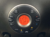 ボタン操作で簡単に温度設定ができるオートエアコンです。