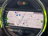 ●純正ナビ:一体感のあるナビは、高級感ある車内を演出してくれます。オーディオ機能も充実しておりますので、運転もより楽しめます♪